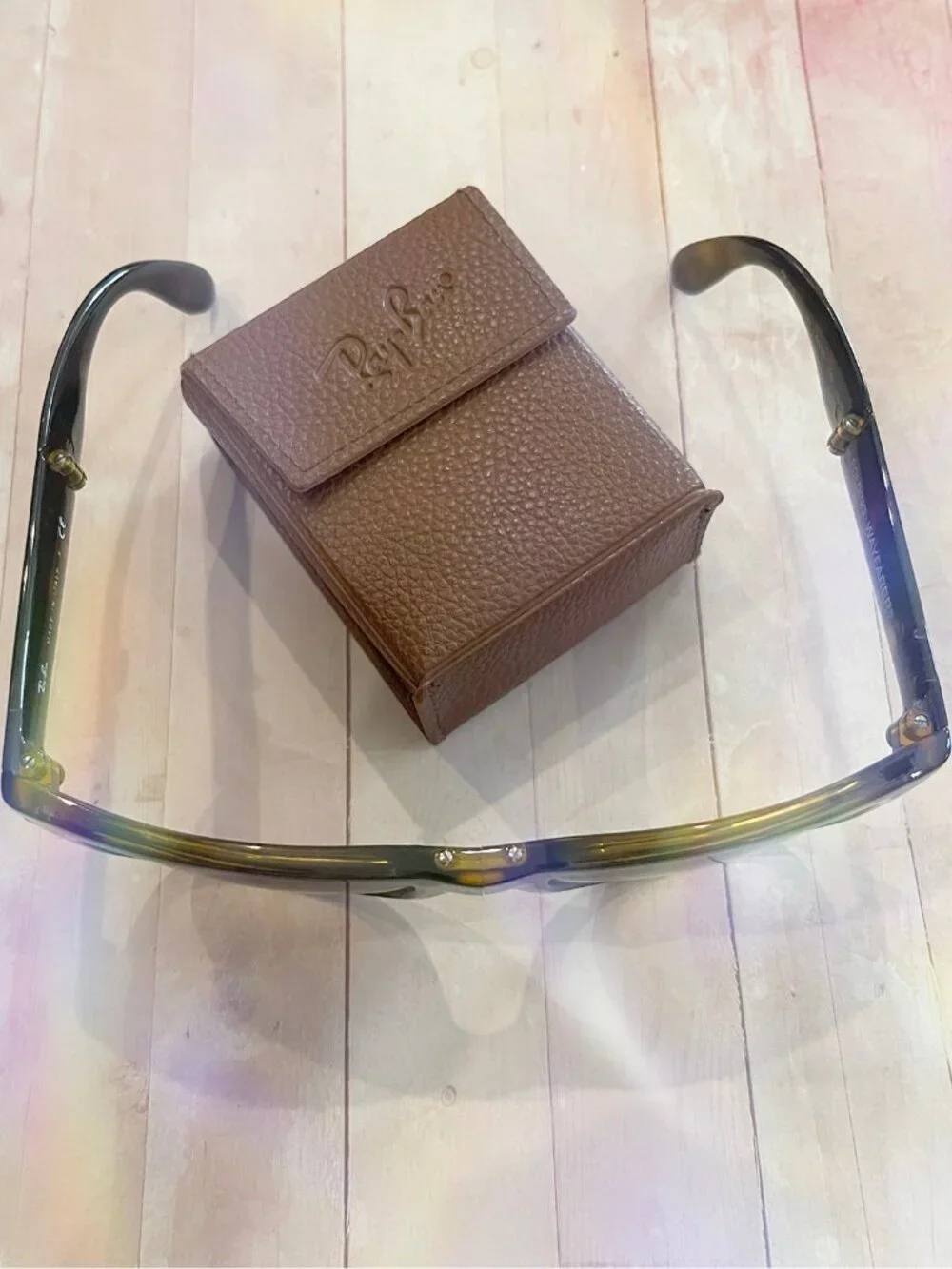 Ray Ban- WAYFARER FOLDING CLASSIC Sunglasses with case- Brand New